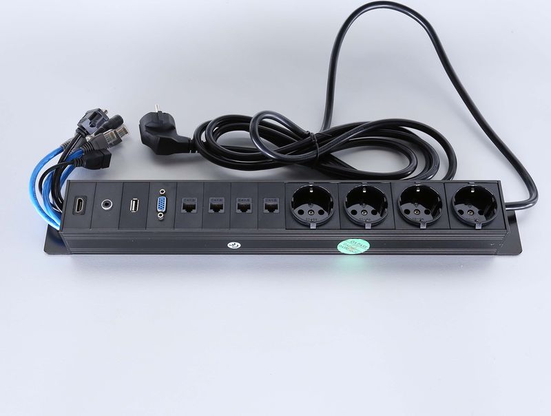 Götessons Powerinlay 4 x Stromversorgung, 4 x Daten, 1 x VGA, 1 x USB, 1 x Audio und 1 x HDMI 