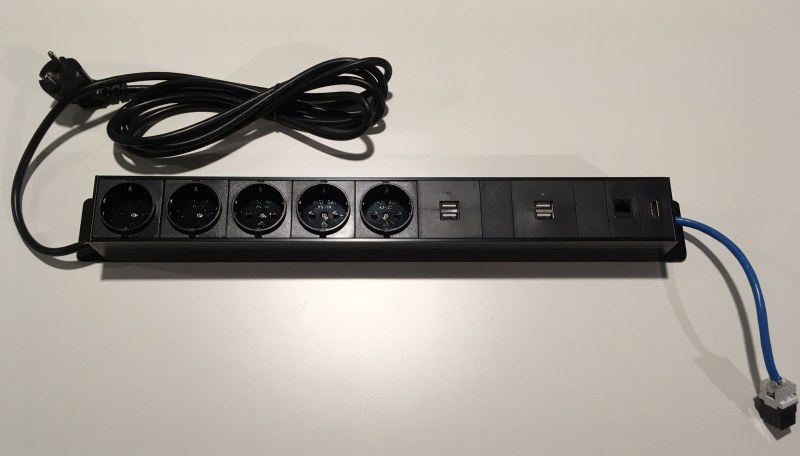 Götessons Powerinlay 5 x Power, 4 x USB-Ladegerät, 1 x Daten und 1 x HDMI 